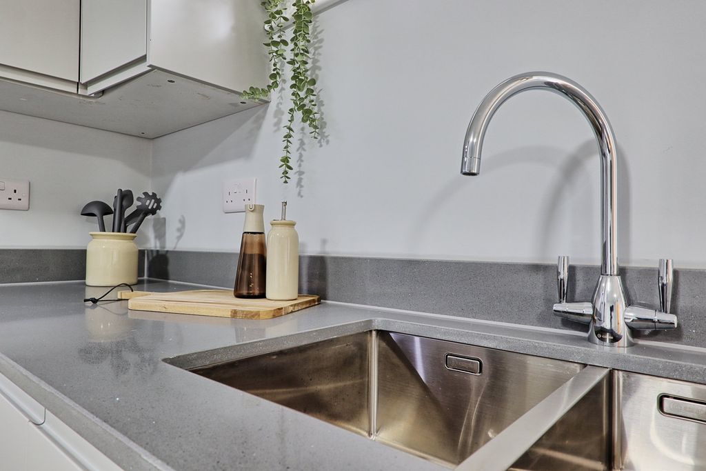 Additional image 8 of 1 bed flat for saleCoxs Yard, Braintree CM7