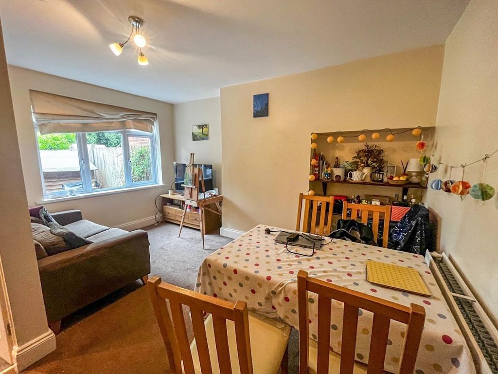 Property photo 2 of 11 I0Ujx_Yewekxour4Phpn-G.Jpg