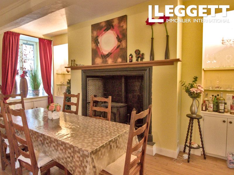 Property photo 3 of 10