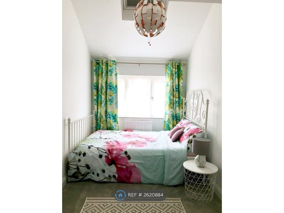 Property photo 2 of 7 Studio