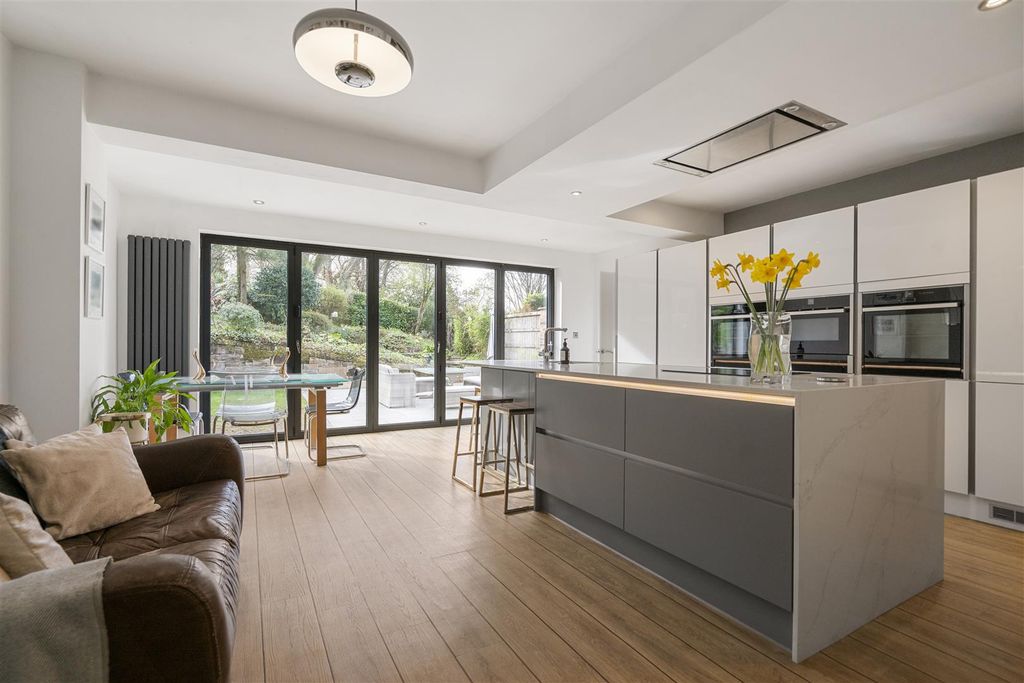 Property photo 2 of 31 Dsc00189.Jpg