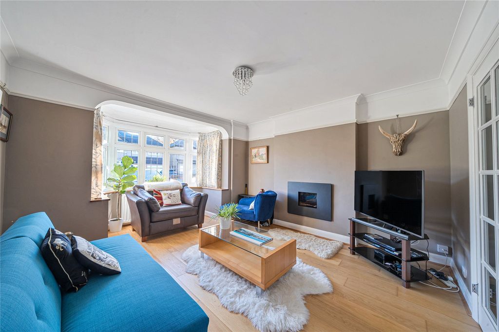 Property photo 2 of 33 Picture No. 26