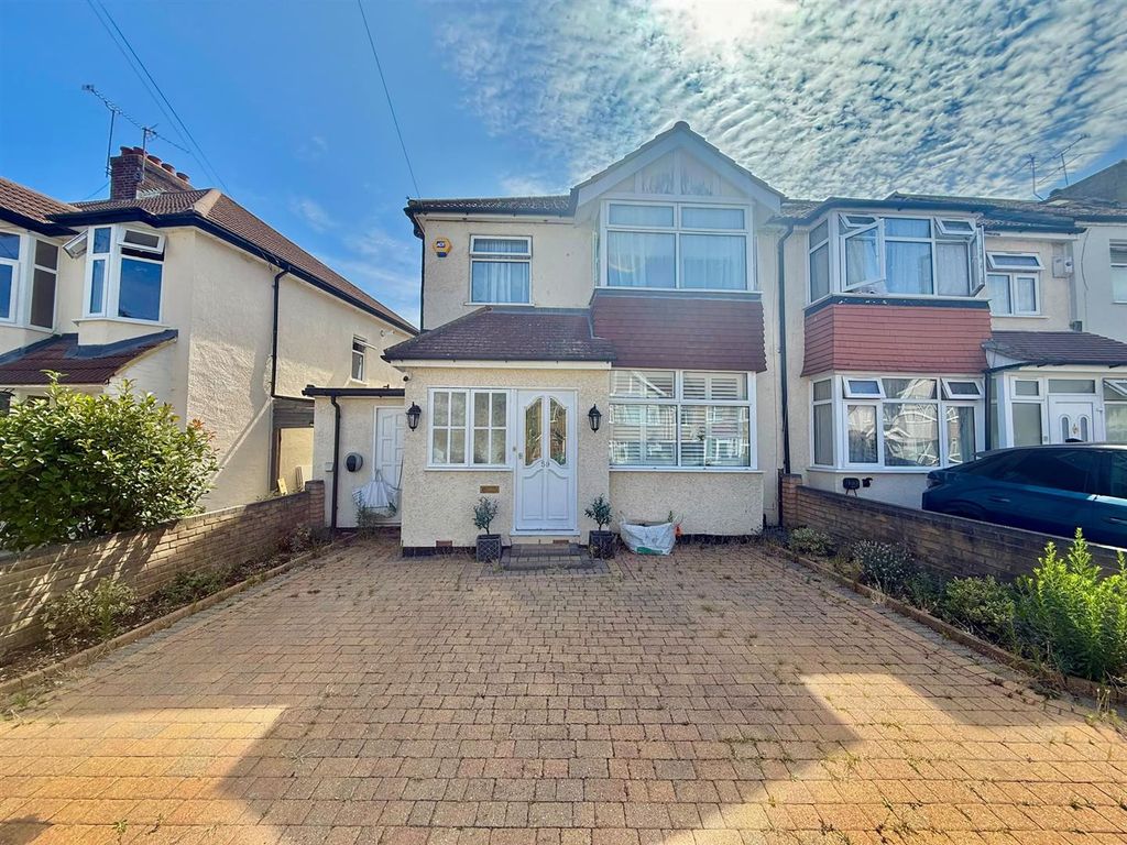 Property photo 1 of 12 External