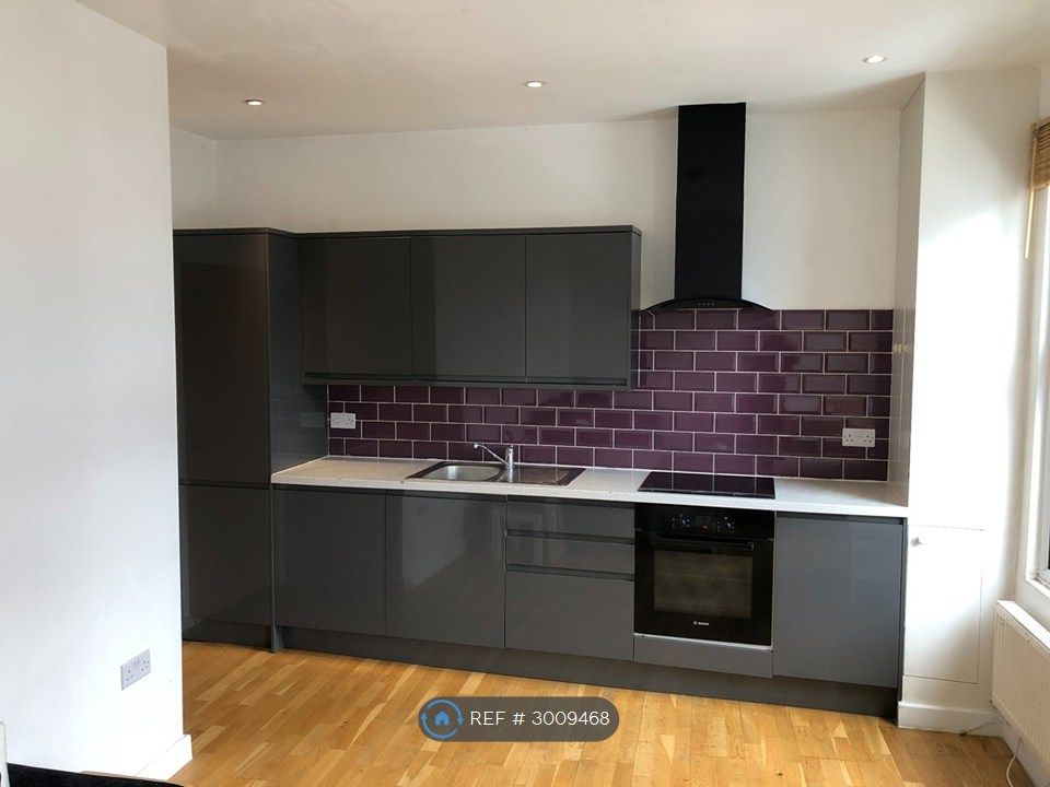 Property photo 1 of 19 Fully Equipped Kitchen