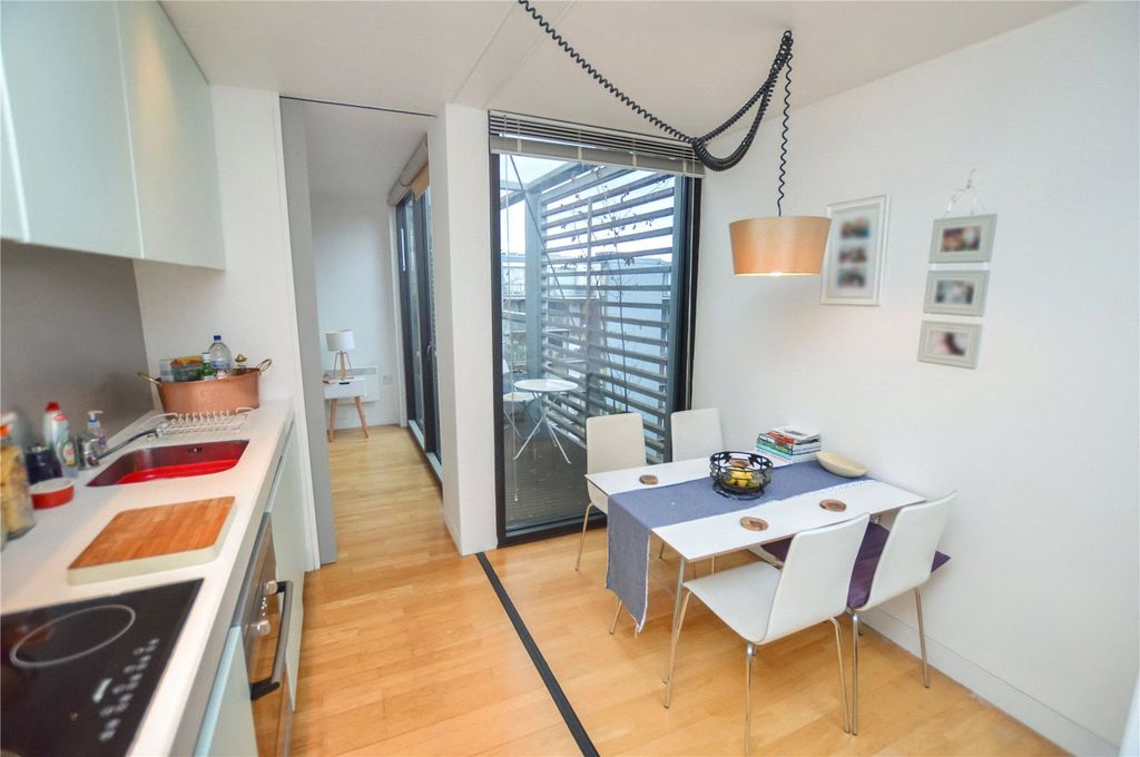 Property photo 2 of 11 Picture No. 04