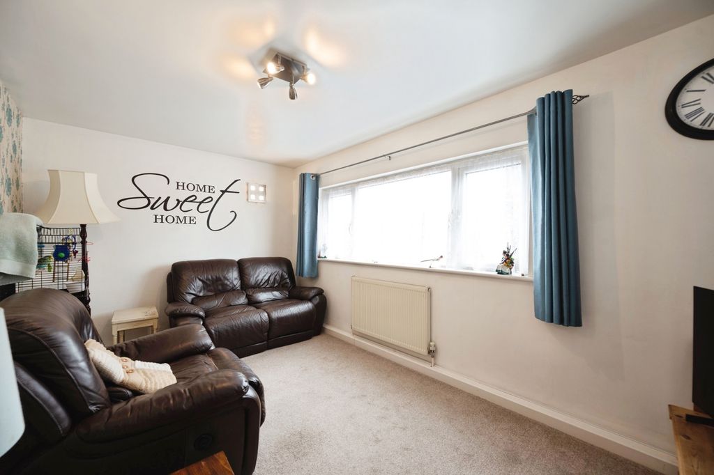 Property photo 2 of 13 Pbox-Img.Jpg