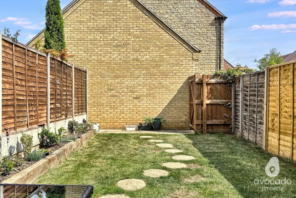 Property photo 3 of 17 4451295