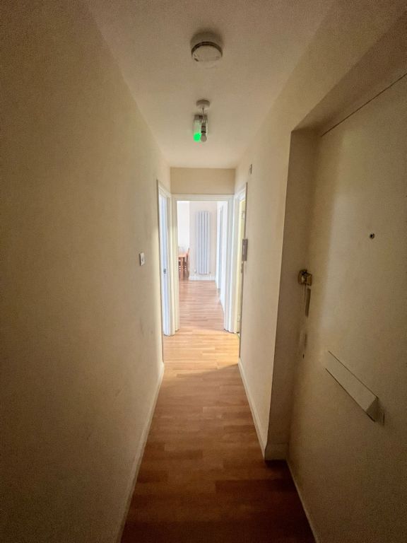 Property photo 2 of 12 Hallway