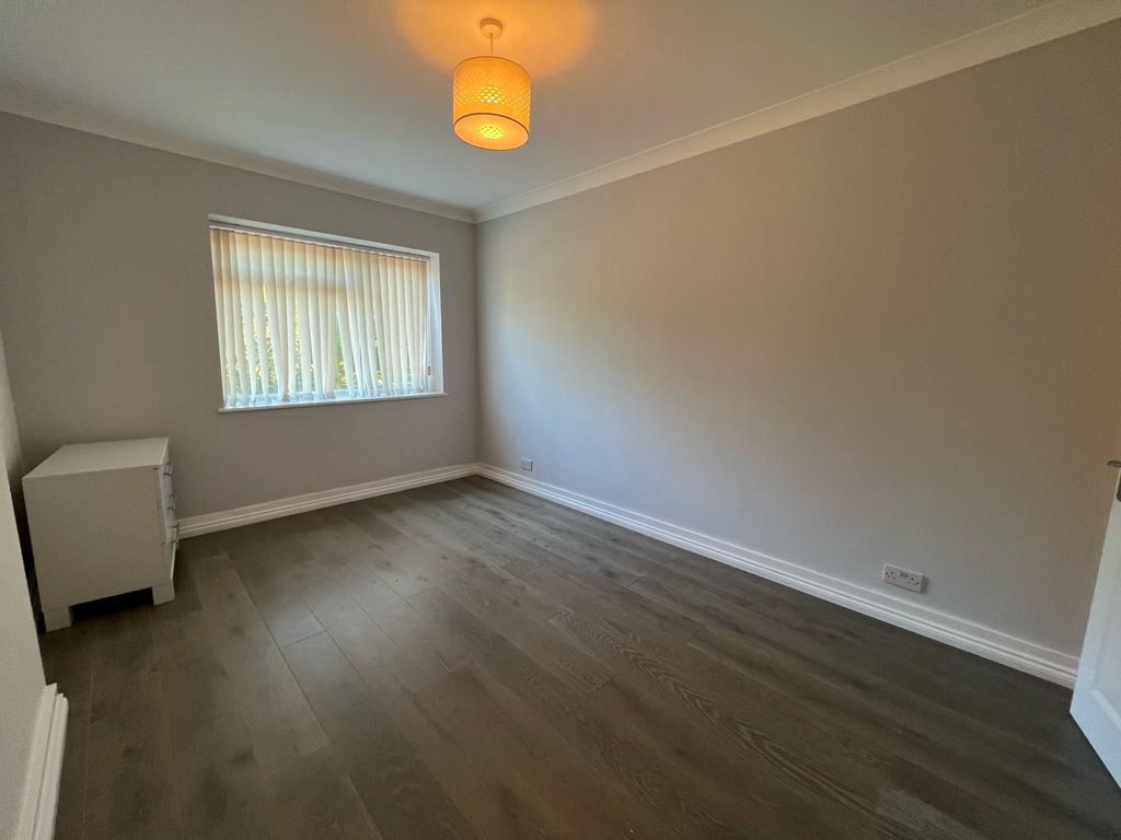 Property photo 3 of 7 3