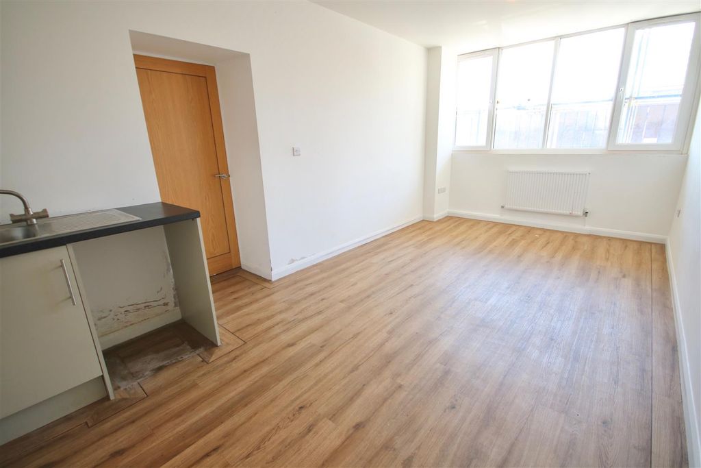 Property photo 2 of 11 Img_0920.Jpg