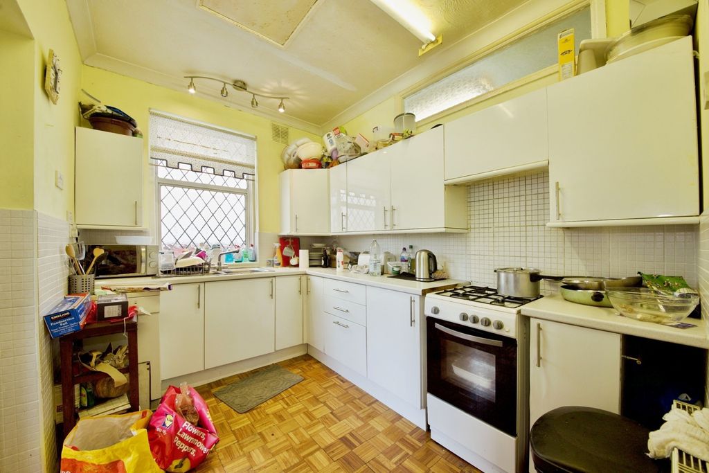 Property photo 3 of 13 Pbox-Img.Jpg