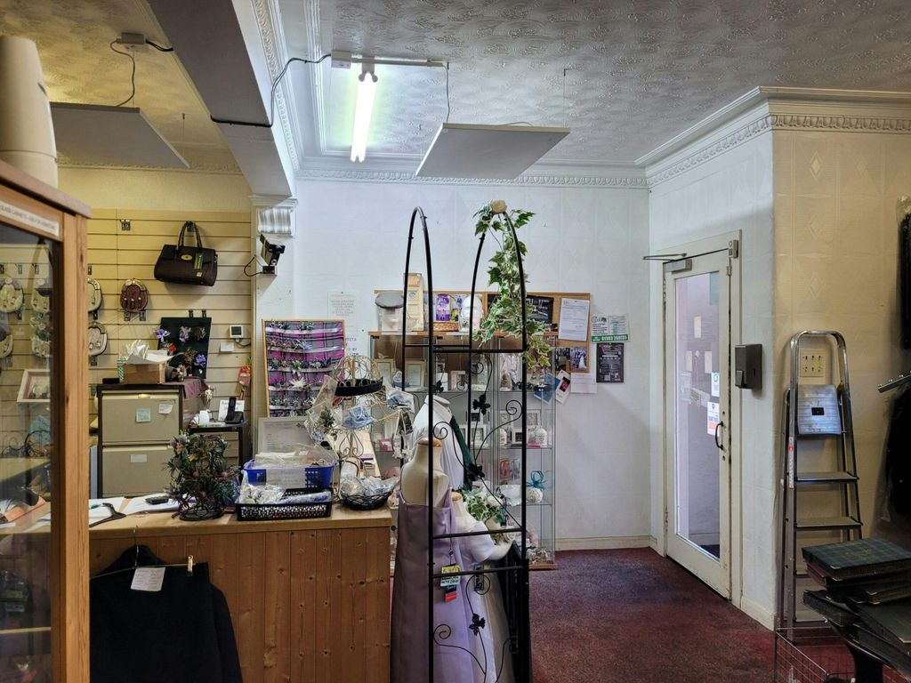 Property photo 3 of 8 Image 3