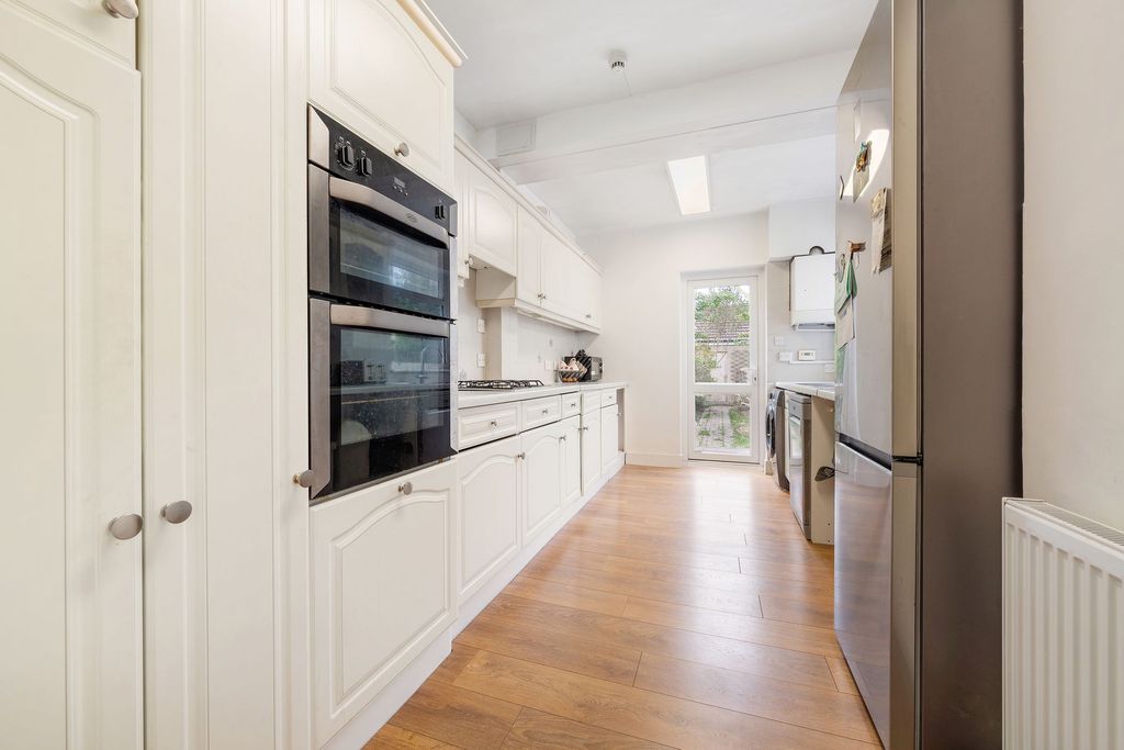 Property photo 2 of 15