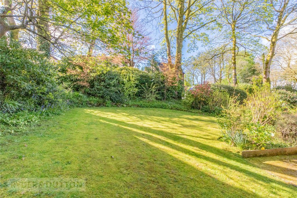 Property photo 2 of 38 Garden