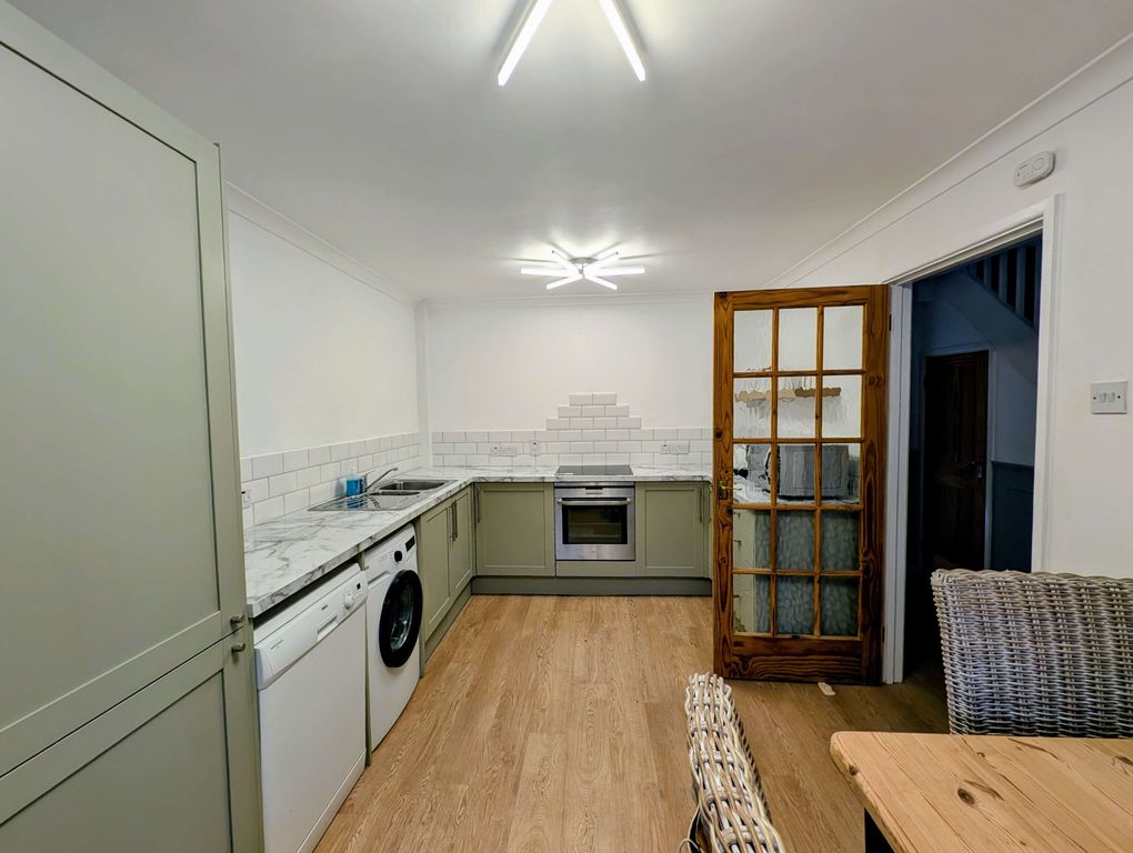 Property photo 3 of 12 Kitchen.Jpg
