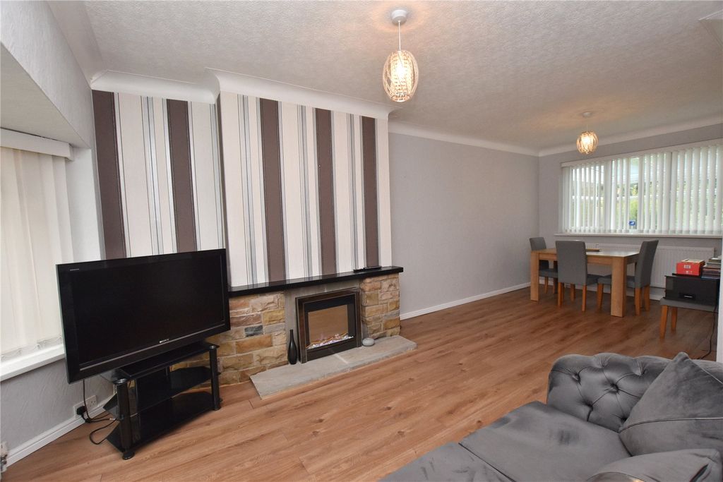 Property photo 3 of 19 Picture No. 36