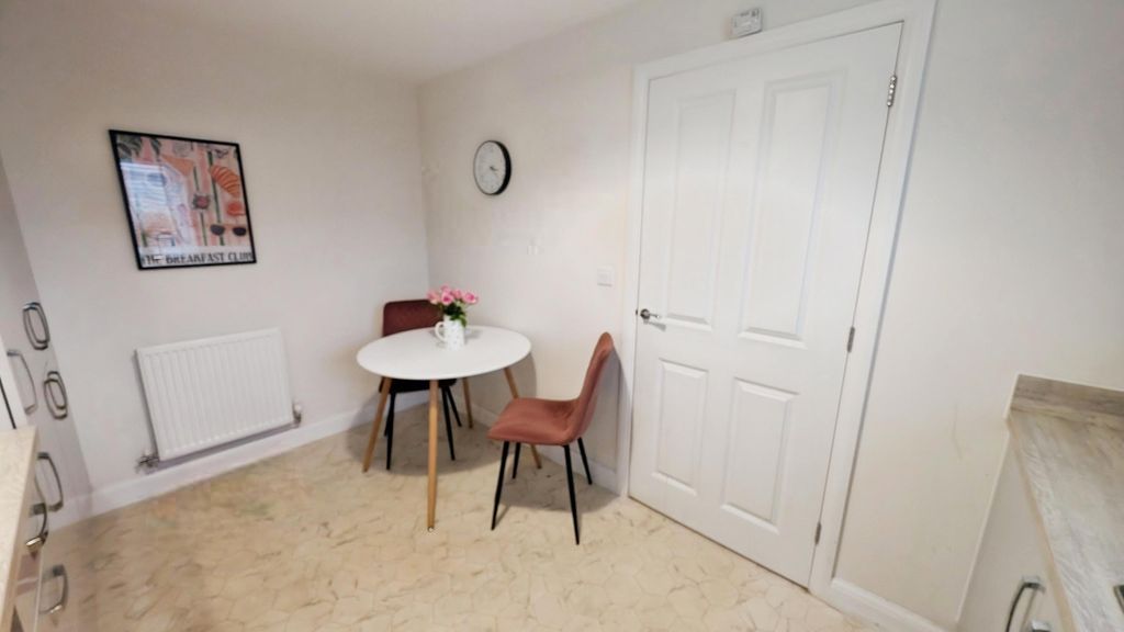 Property photo 3 of 14 Pbox-Img.Jpg