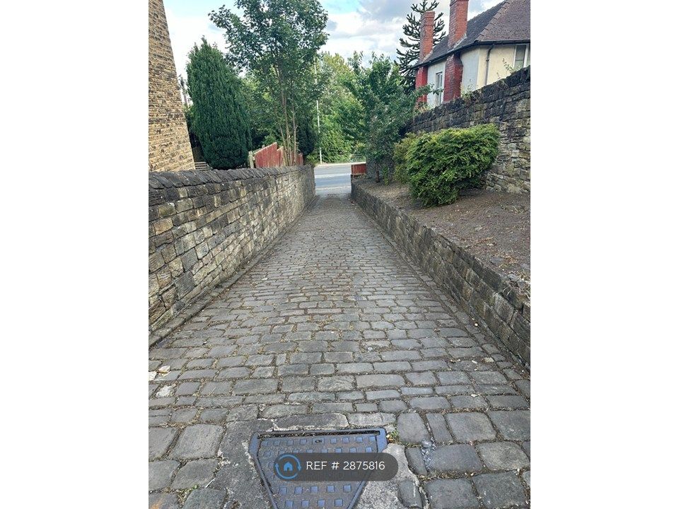 Property photo 2 of 23