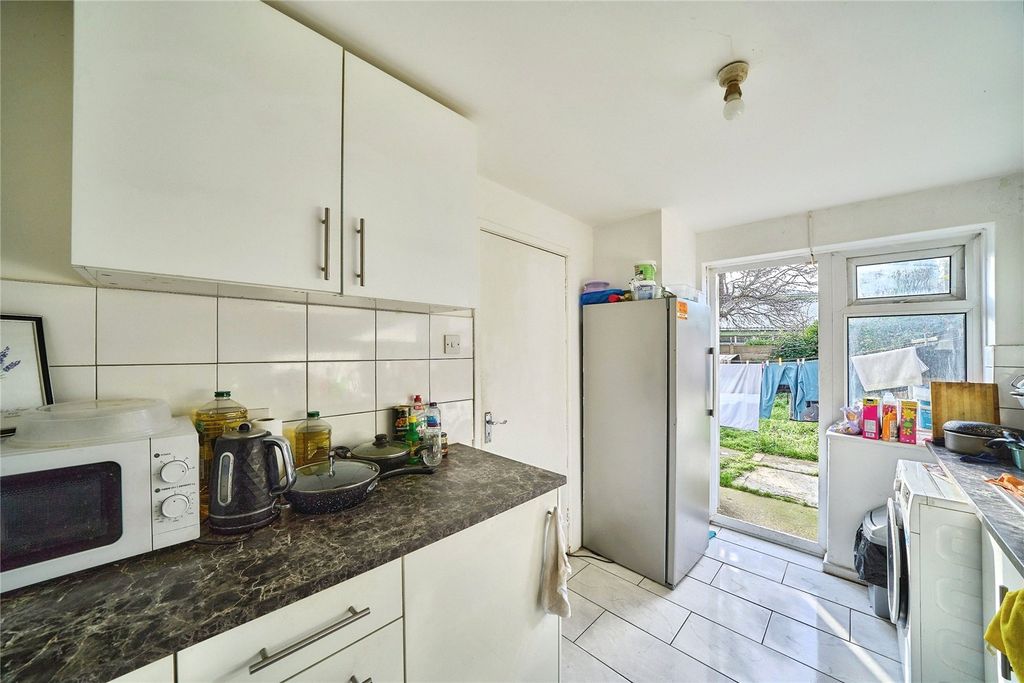 Property photo 2 of 13 Picture No. 09