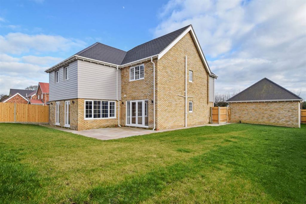 Property photo 2 of 19