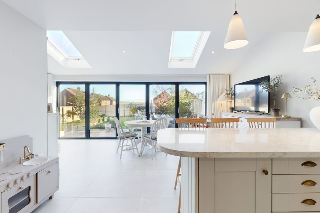 Property photo 3 of 24 Cam03162G0-Pr0174-Pan006 (1)