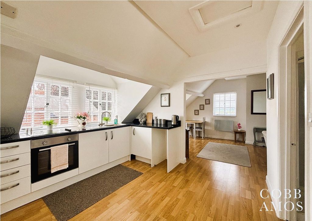 Property photo 2 of 27 High-Res-Lud01.Jpg