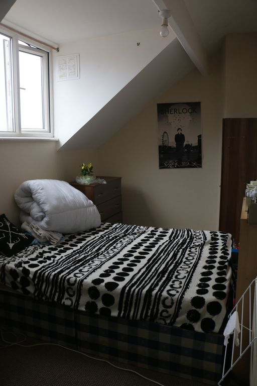 Property photo 3 of 6