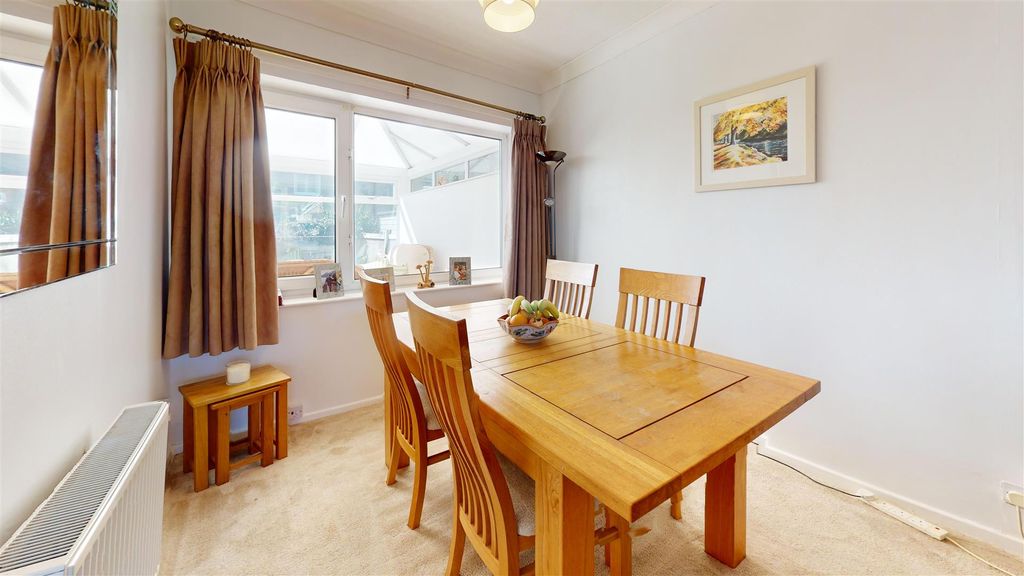 Property photo 3 of 20 9-St-Richards-Road-Dining-Room.Jpg