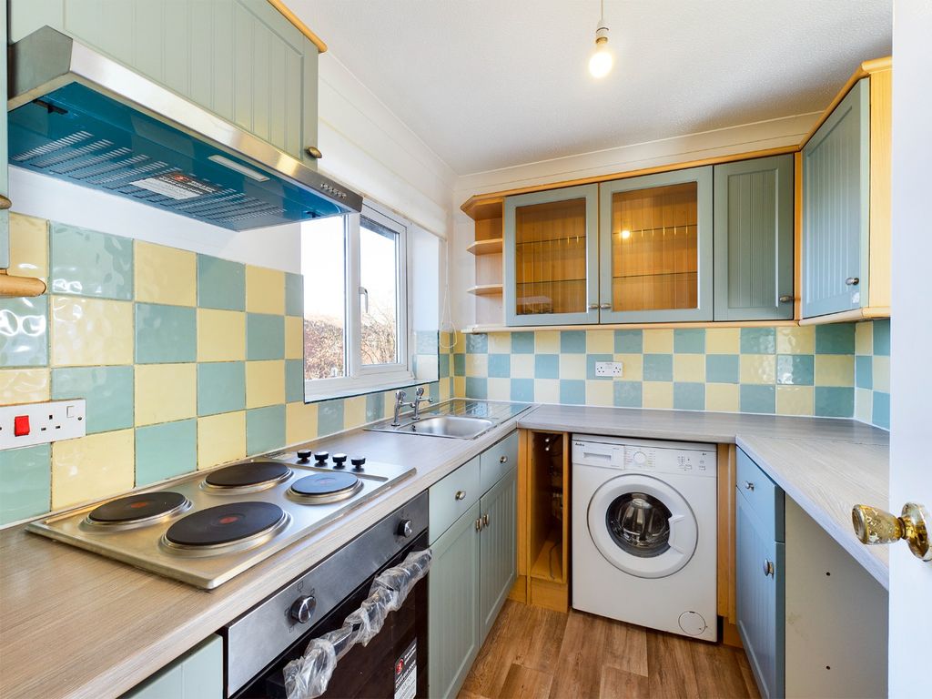 Property photo 2 of 6 4958273