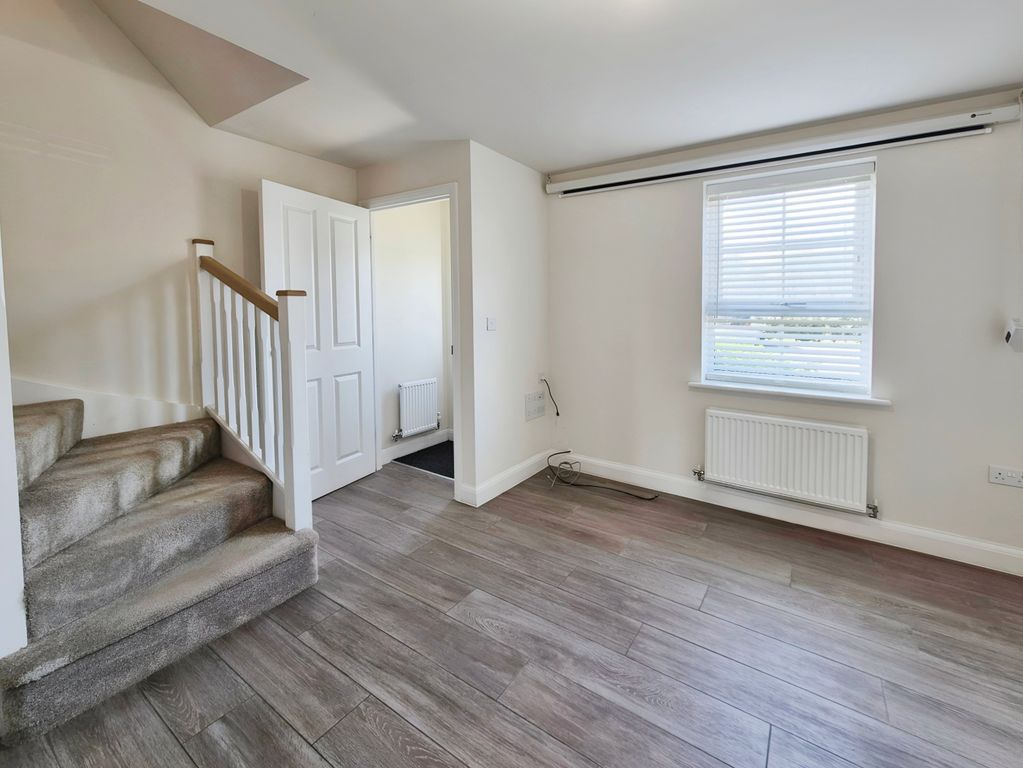 Property photo 3 of 22 608477Fb-1000025225