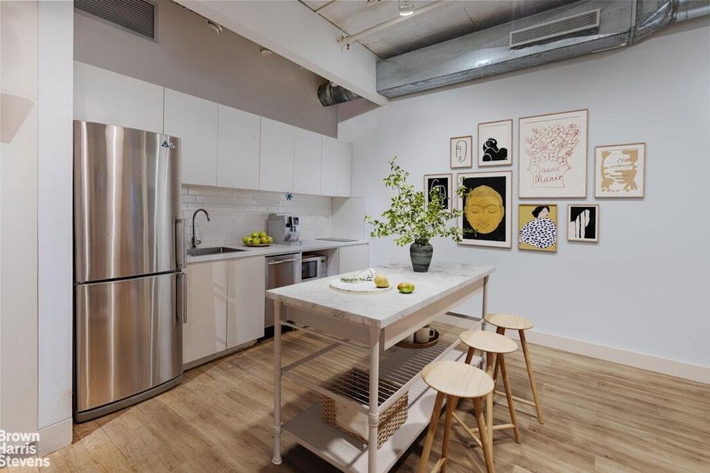 Property photo 3 of 8 <Alttext/>