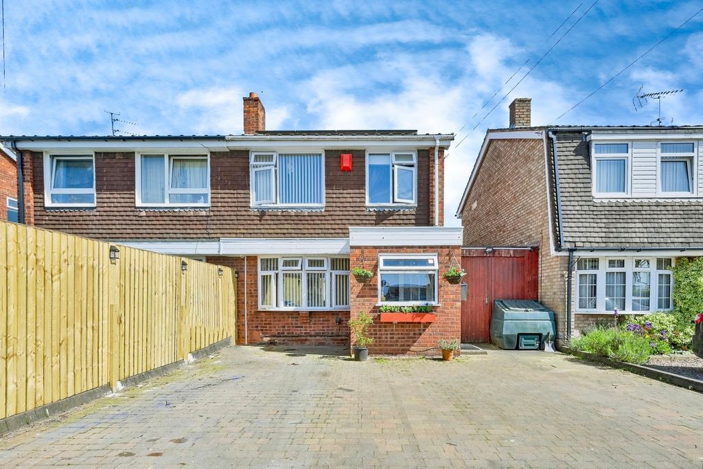 Property photo 1 of 19