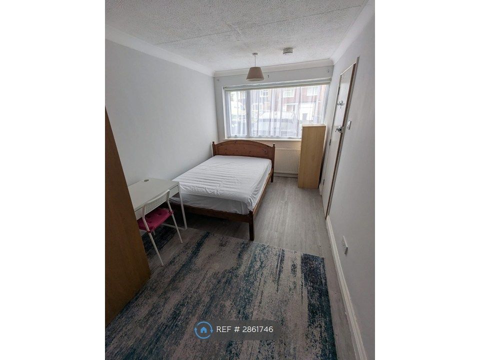 Property photo 1 of 4