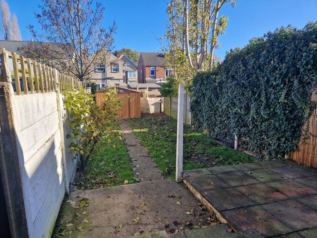 Property photo 3 of 11 Garden