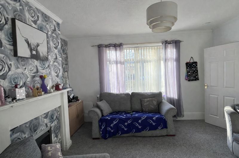 Property photo 3 of 11 Photo 3