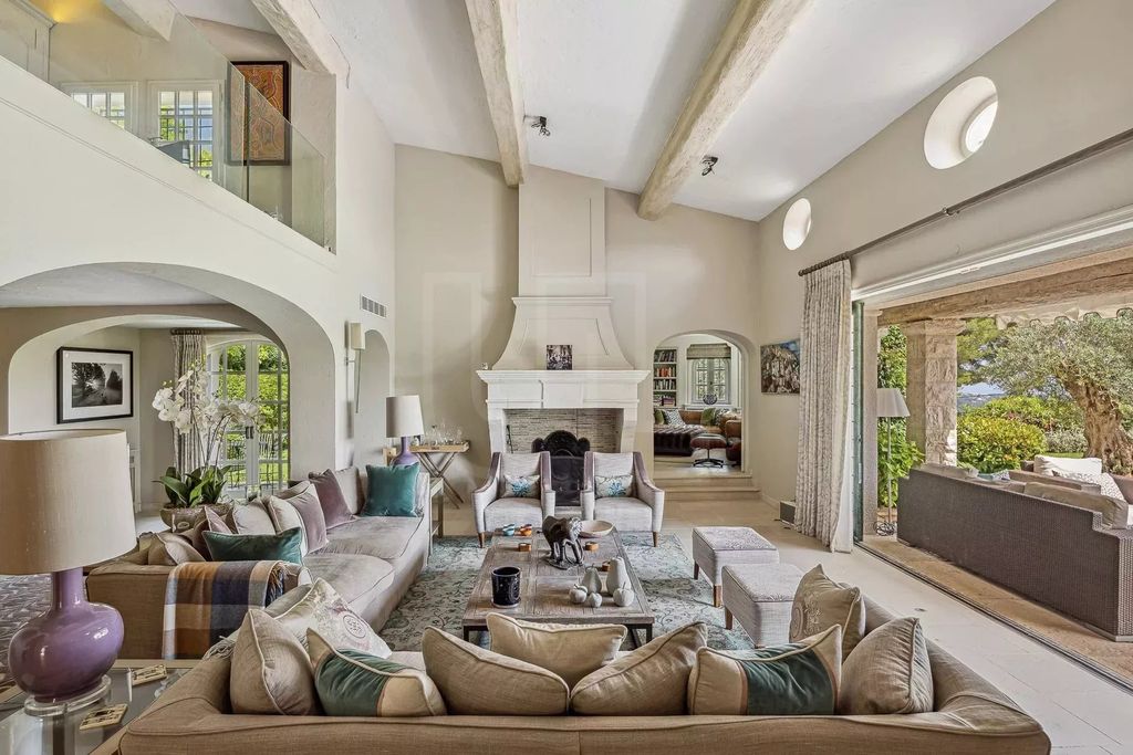 Property photo 3 of 8