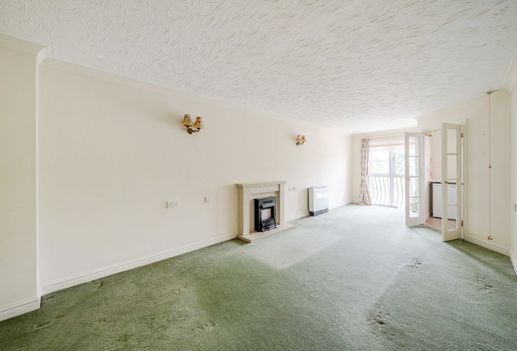 Property photo 2 of 10 1312647-12-68552d...