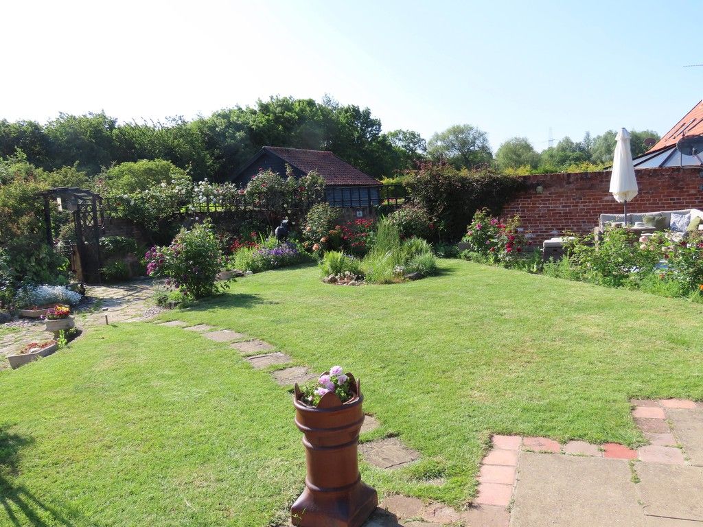 Property photo 3 of 26