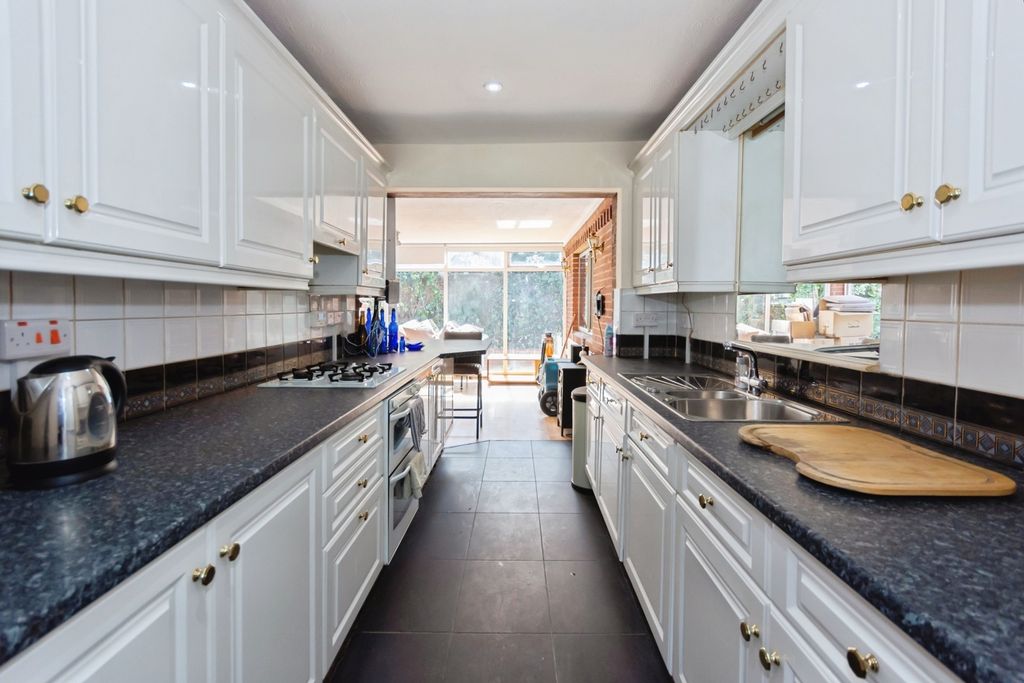 Property photo 3 of 13 Kitchen