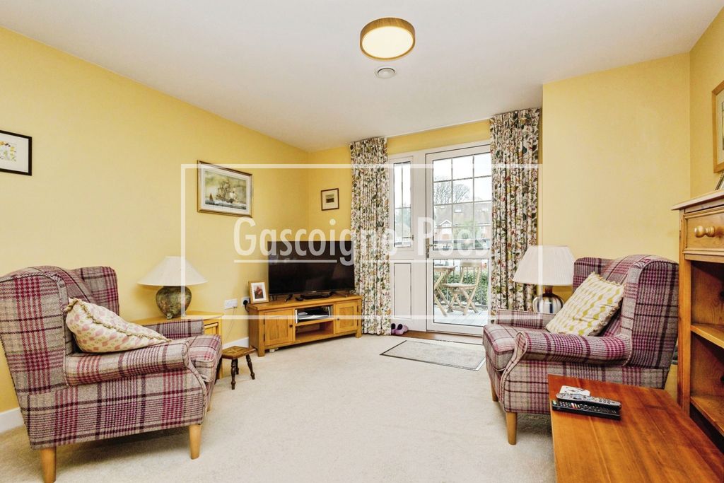 Property photo 3 of 14