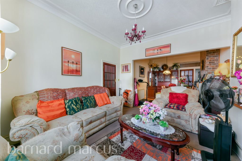 Property photo 3 of 12