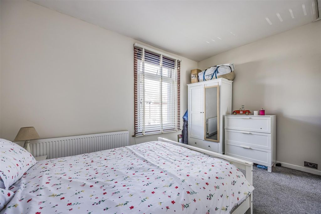 Additional image 11 of 2 bed property for saleTokio Road, Portsmouth PO3