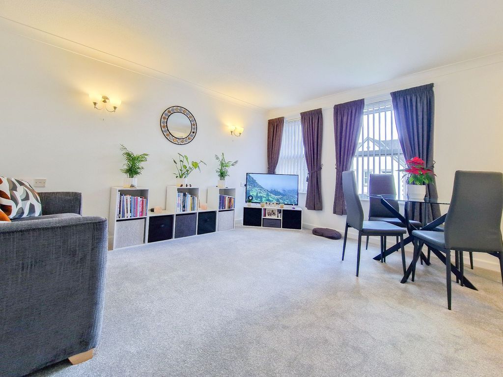 Property photo 2 of 13
