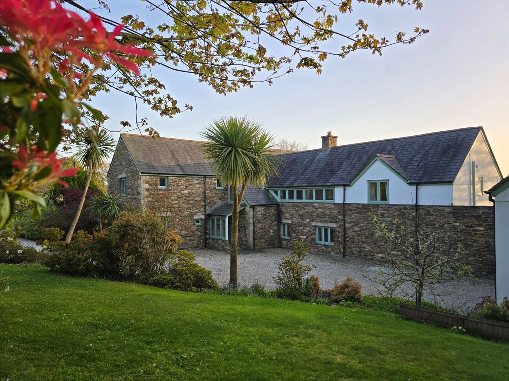 Property photo 1 of 29 Picture No. 01