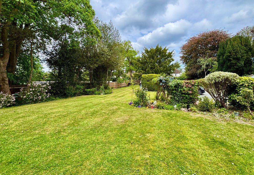 Property photo 3 of 11