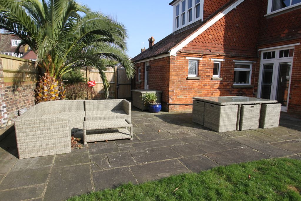Property photo 3 of 21