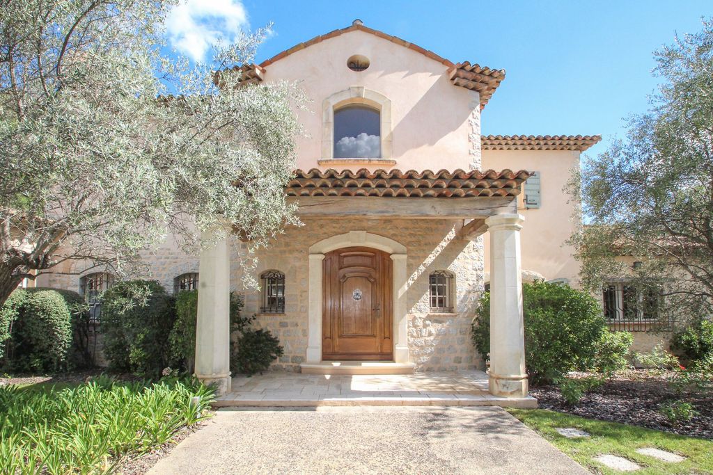 Property photo 3 of 26