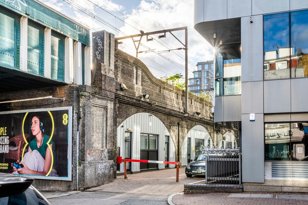 Property photo 2 of 36 The Arches 120  Low Res 1.Jpg