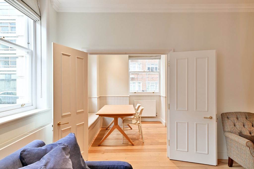 Property photo 3 of 10 Reception