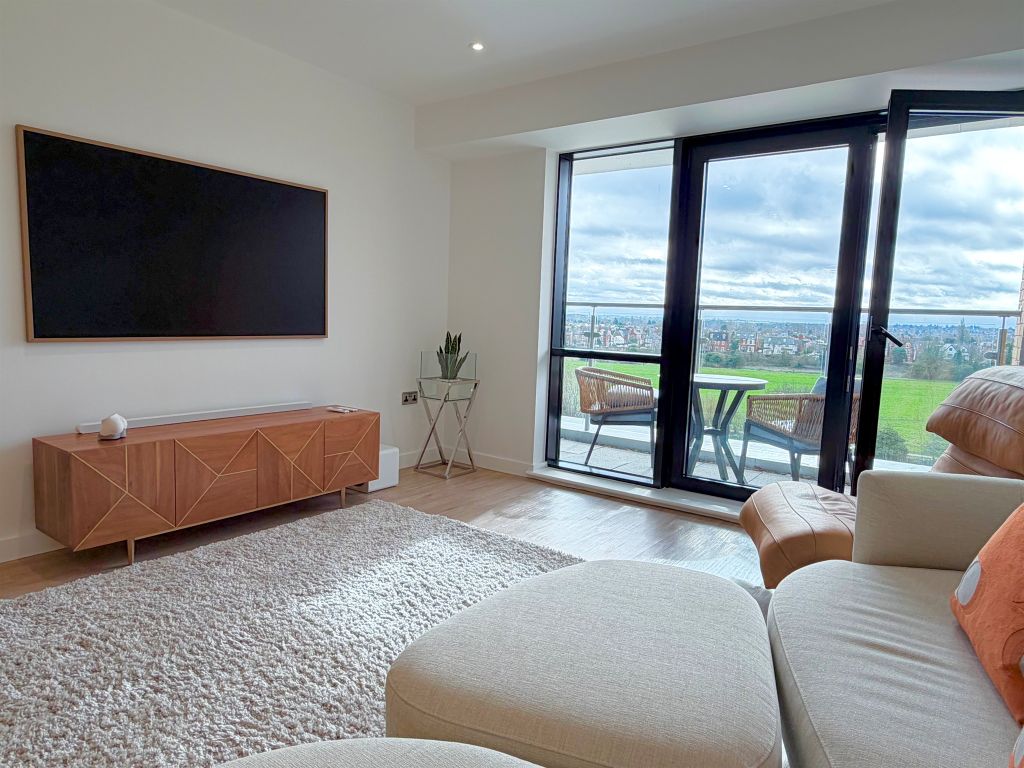 Property photo 3 of 25